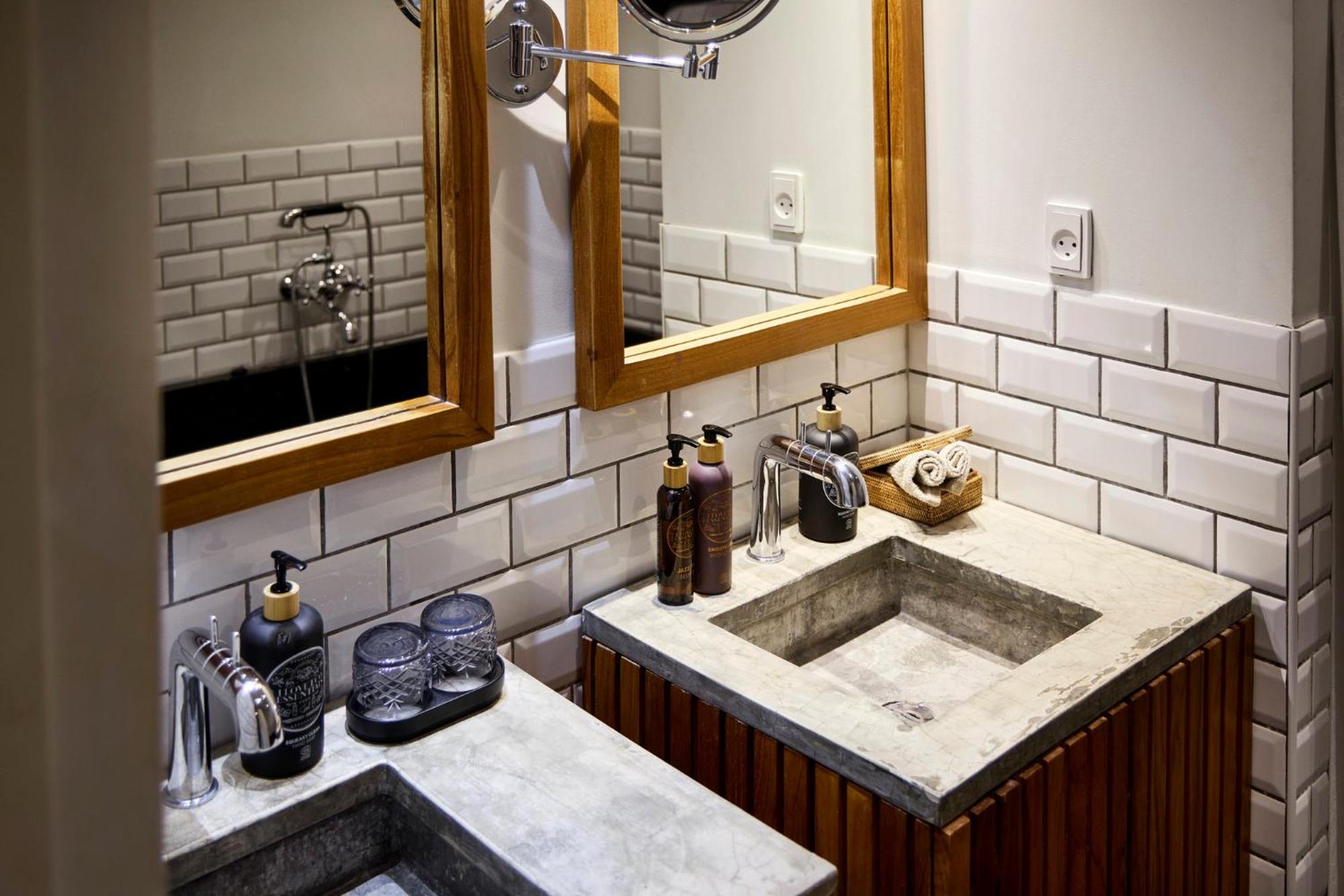 Manon Les Suites Guldsmeden Copenhaga Exterior foto Bathroom