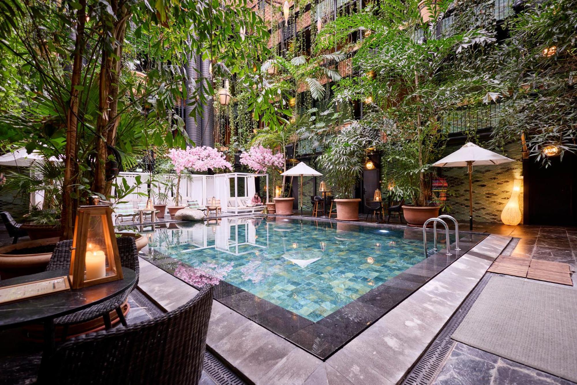 Manon Les Suites Guldsmeden Copenhaga Exterior foto The hotel's pool